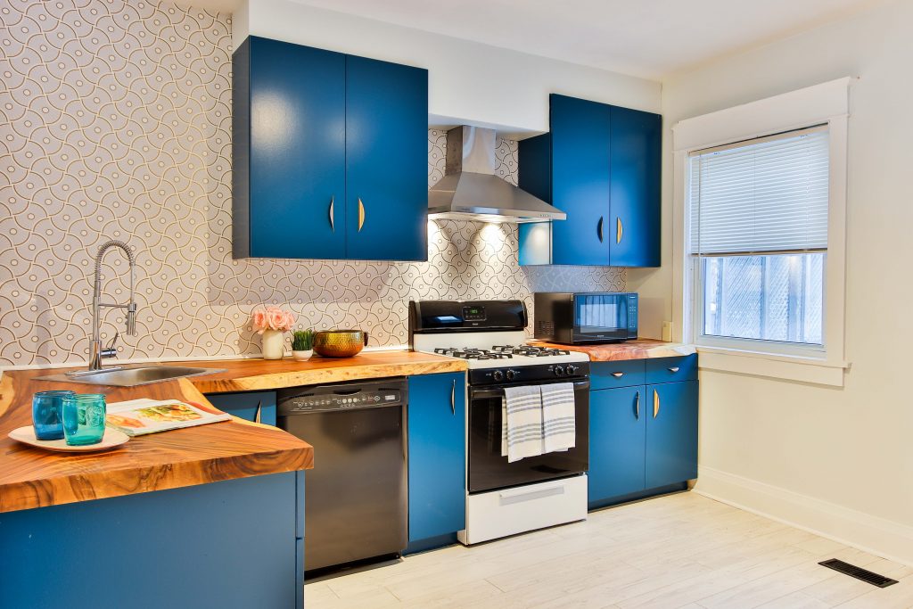 bold-blue-kitchen-remodel-design-tx